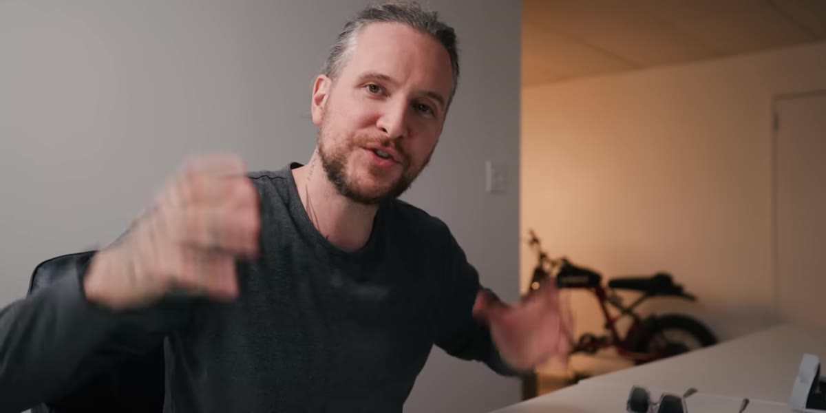 Peter McKinnon explaining focal length overlap between lenses