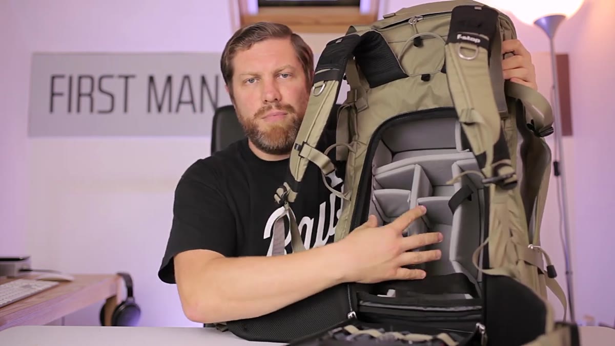 Back panel unzipped, ICU fully visible and open