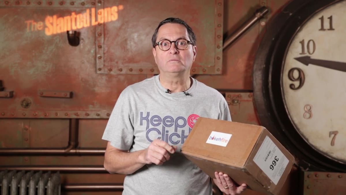 JP describing selecting a lens to have shipped