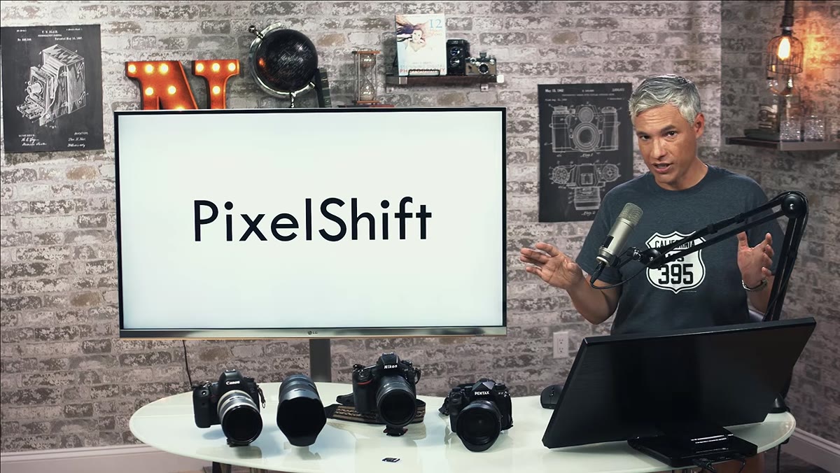 Pixel shift explanation with sensor diagram