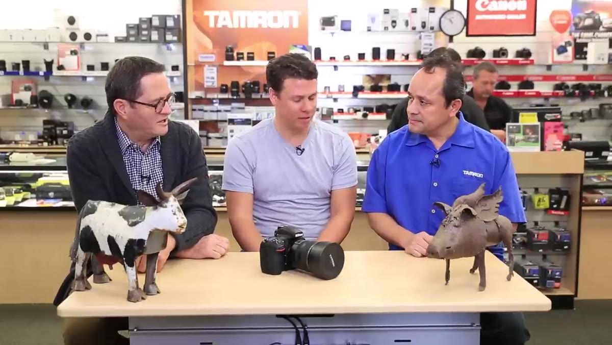 Jay P. and Armando discussing the 11-inch minimum focusing distance