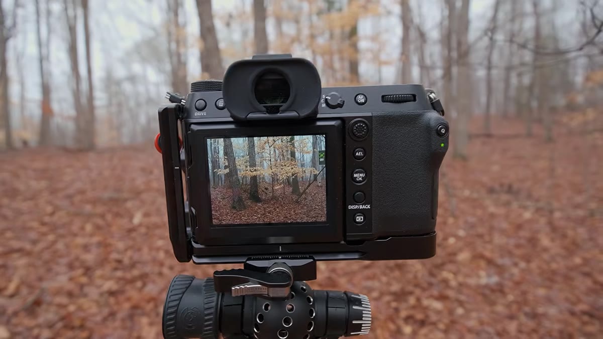 Camera settings being adjusted between f/11 and f/16